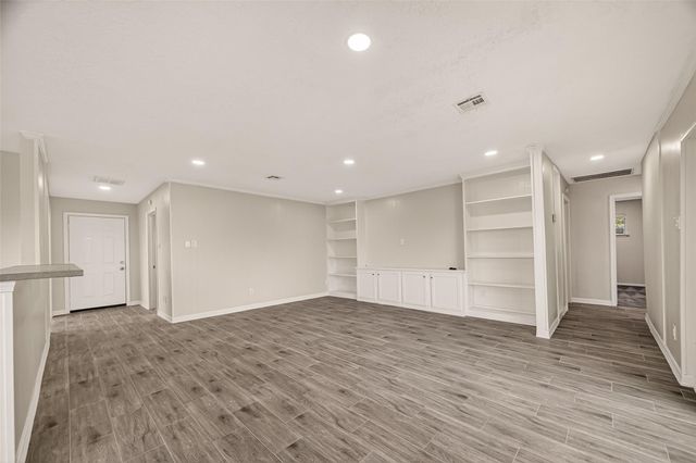 7627 Green Lawn Drive, Houston, TX 77088