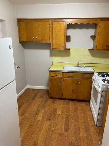 1209 N HARLEM Avenue 9, Oak Park, IL 60302