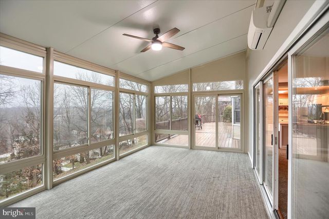 29 CHARISMA DR, Camp Hill, PA 17011