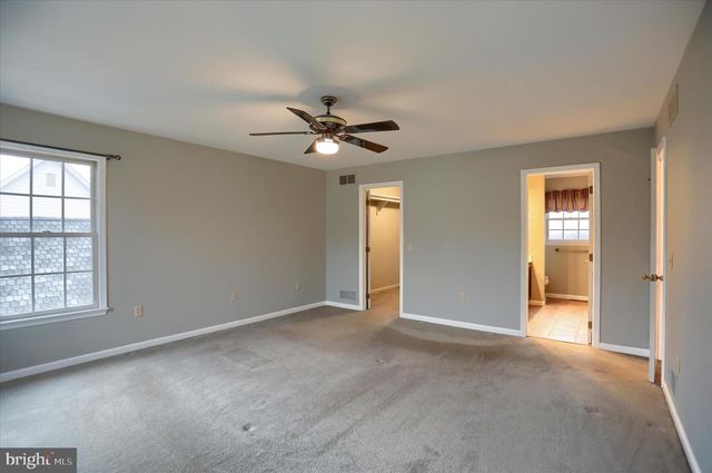 29 CHARISMA DR, Camp Hill, PA 17011