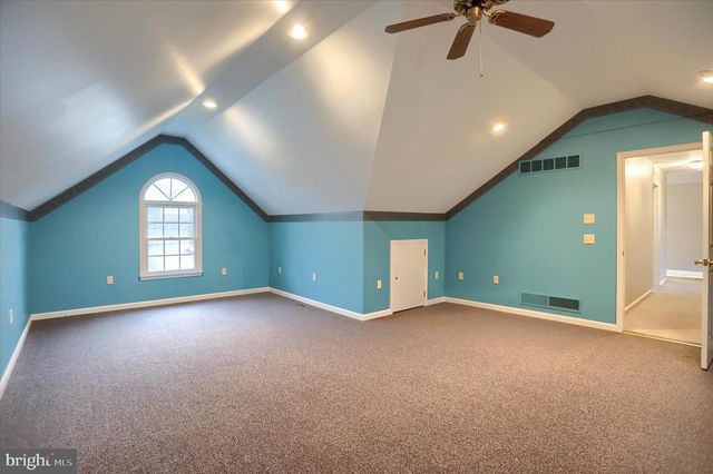 29 CHARISMA DR, Camp Hill, PA 17011