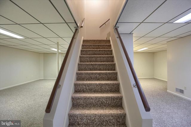 29 CHARISMA DR, Camp Hill, PA 17011