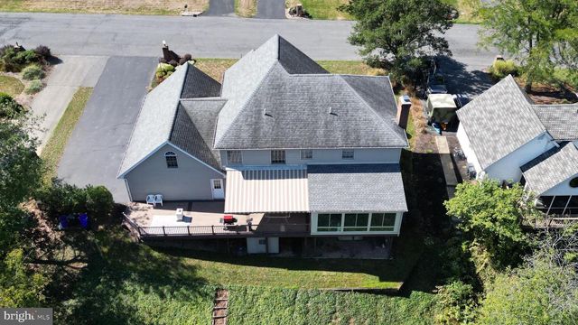 29 CHARISMA DR, Camp Hill, PA 17011