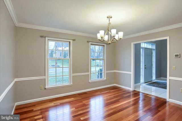 29 CHARISMA DR, Camp Hill, PA 17011