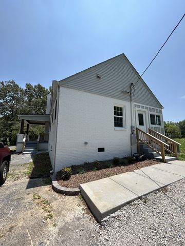 810 W Lincoln St, Tullahoma, TN 37388