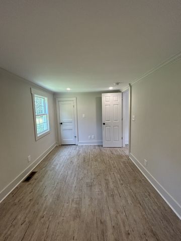 810 W Lincoln St, Tullahoma, TN 37388