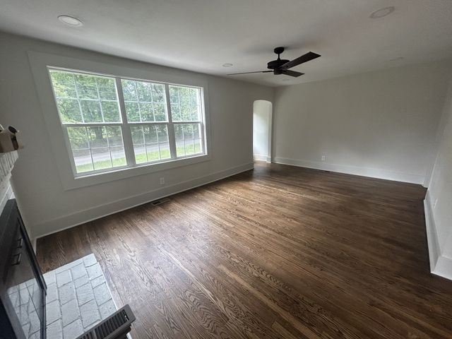 810 W Lincoln St, Tullahoma, TN 37388