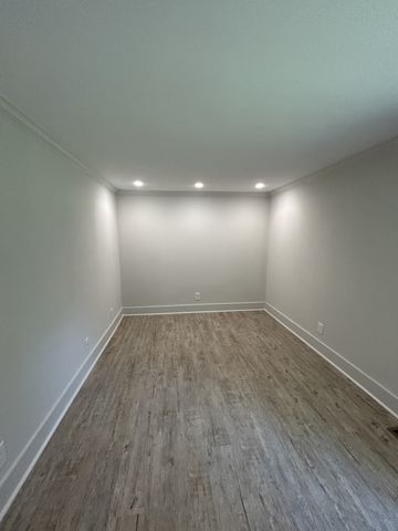 810 W Lincoln St, Tullahoma, TN 37388