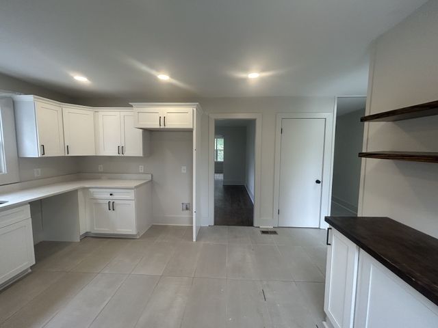 810 W Lincoln St, Tullahoma, TN 37388