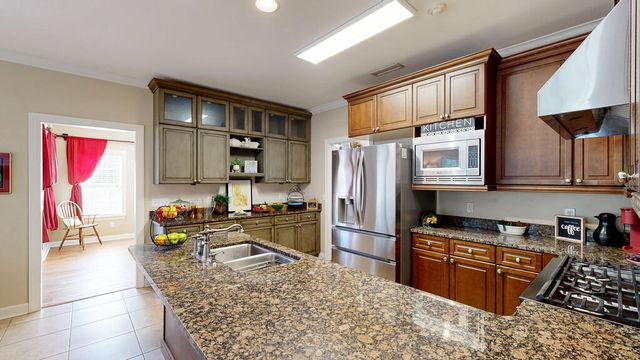 225 Wicklow Drive, Dothan, AL 36303