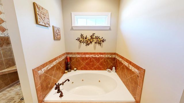 225 Wicklow Drive, Dothan, AL 36303