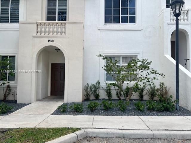 5030 SW 126th Ave 201, Miramar, FL 33027