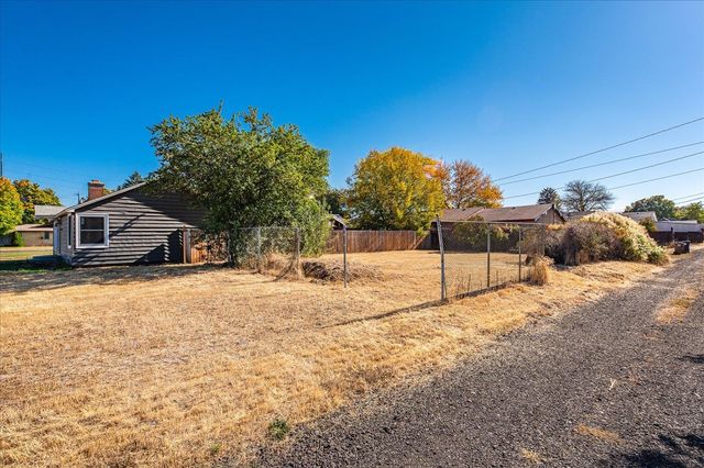 1222 E Marietta Ave, Spokane, WA 99207