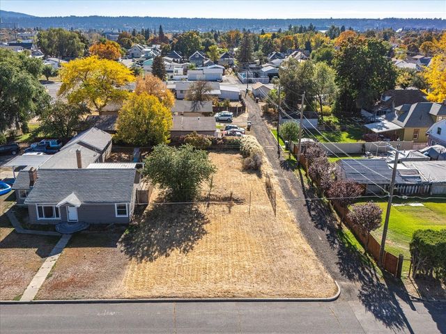 1222 E Marietta Ave, Spokane, WA 99207