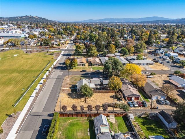 1222 E Marietta Ave, Spokane, WA 99207