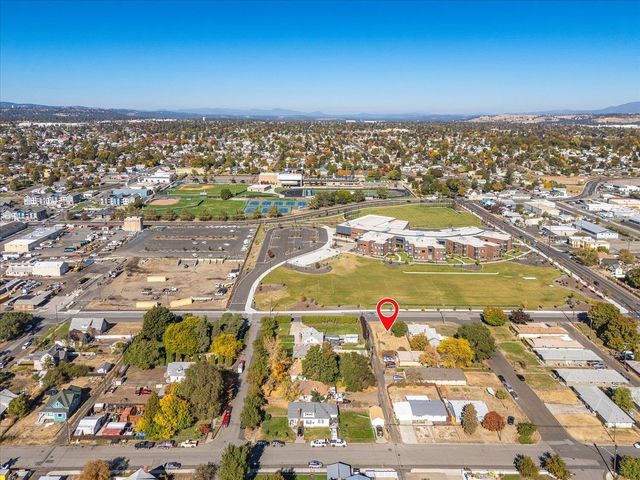1222 E Marietta Ave, Spokane, WA 99207