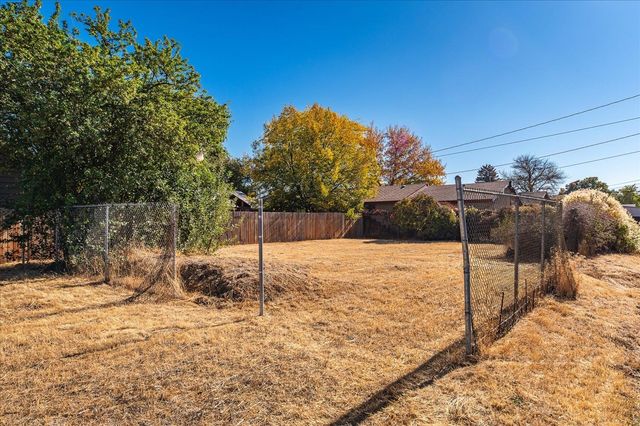 1222 E Marietta Ave, Spokane, WA 99207