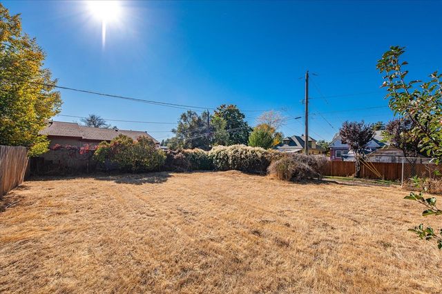 1222 E Marietta Ave, Spokane, WA 99207