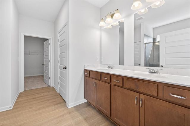 18 Thedford Drive, Hoschton, GA 30548