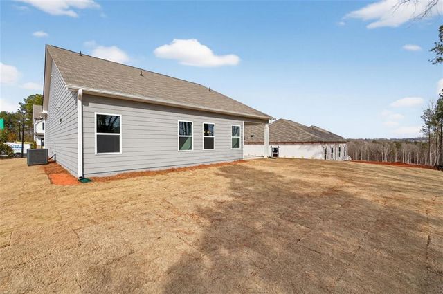 18 Thedford Drive, Hoschton, GA 30548