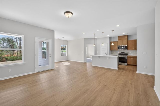 18 Thedford Drive, Hoschton, GA 30548