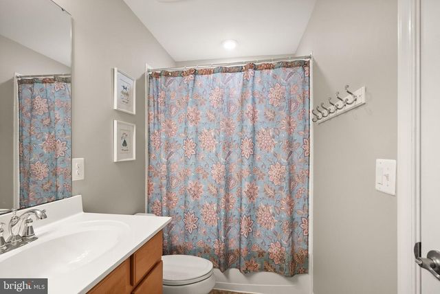 5828 STILL WATER WAY, Warrenton, VA 20187