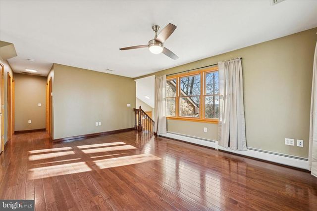 571 MARSHALL RD, Glenmoore, PA 19343