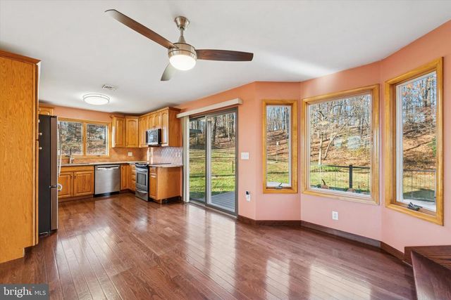 571 MARSHALL RD, Glenmoore, PA 19343