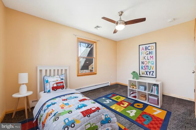 571 MARSHALL RD, Glenmoore, PA 19343