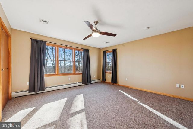 571 MARSHALL RD, Glenmoore, PA 19343