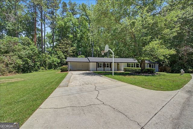 2718 Pine Grove Court, Austell, GA 30106