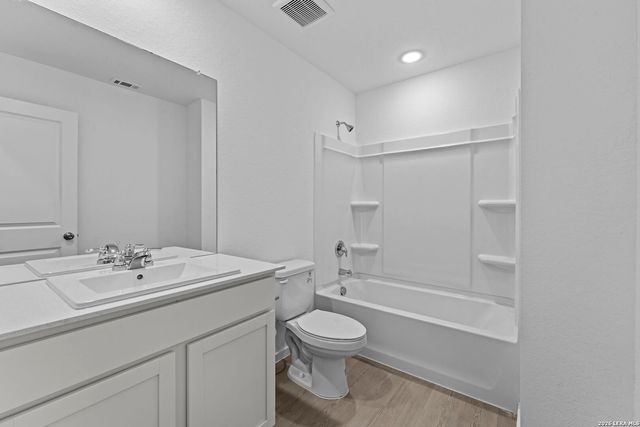 107 Ellendale Place, Fredericksburg, TX 78624