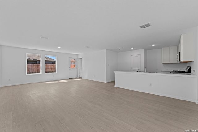 107 Ellendale Place, Fredericksburg, TX 78624