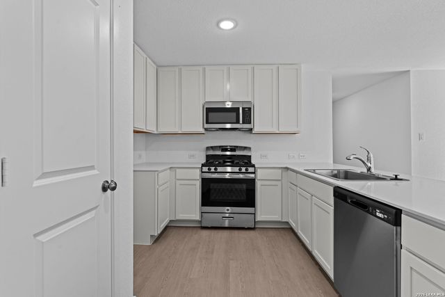 107 Ellendale Place, Fredericksburg, TX 78624