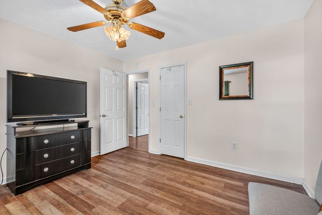 1812 Caspian Dr, Culleoka, TN 38451