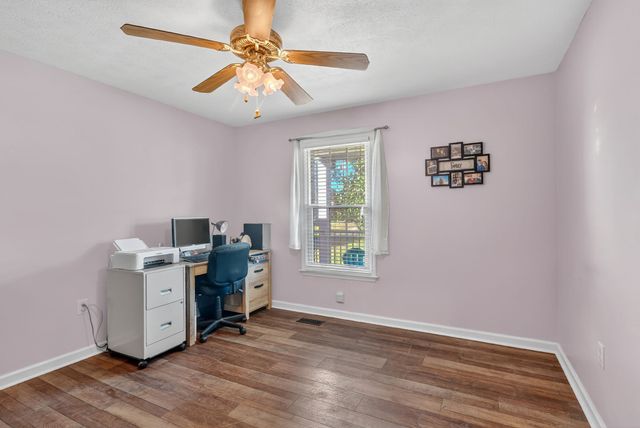 1812 Caspian Dr, Culleoka, TN 38451