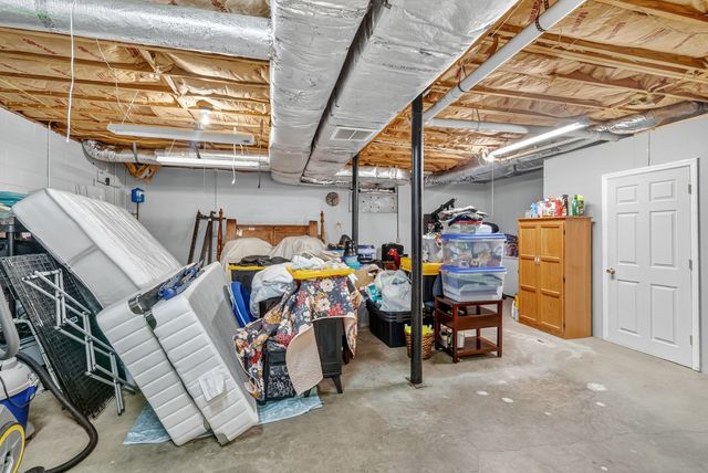 1812 Caspian Dr, Culleoka, TN 38451