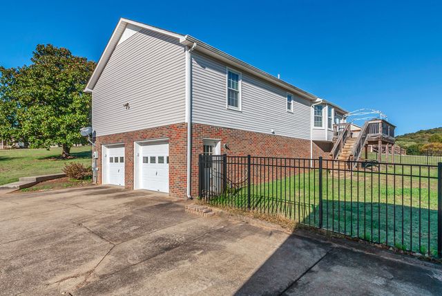 1812 Caspian Dr, Culleoka, TN 38451