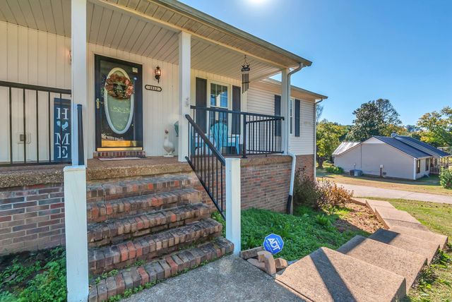 1812 Caspian Dr, Culleoka, TN 38451