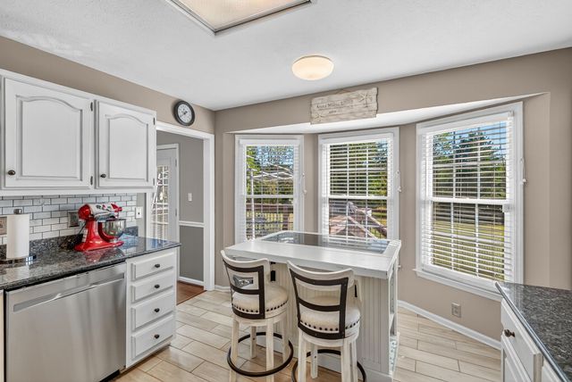 1812 Caspian Dr, Culleoka, TN 38451