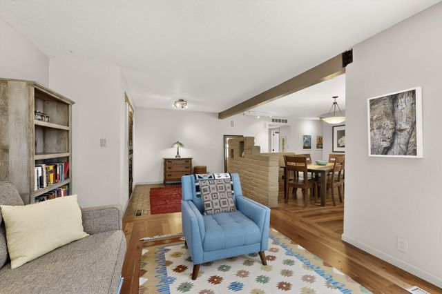 1328 Camino Amparo NW, Albuquerque, NM 87107
