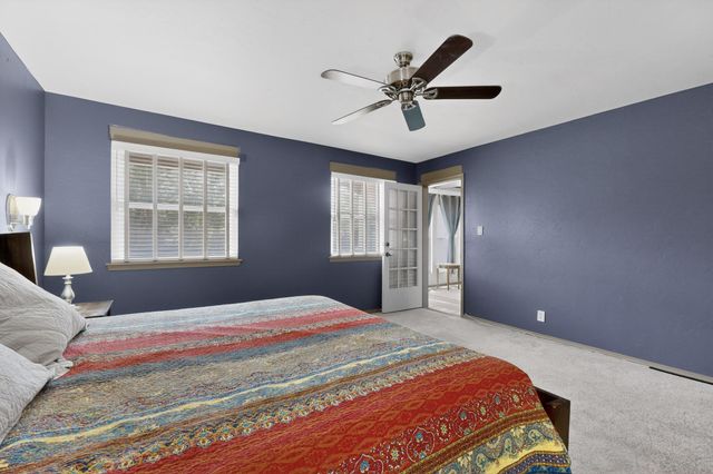 1328 Camino Amparo NW, Albuquerque, NM 87107