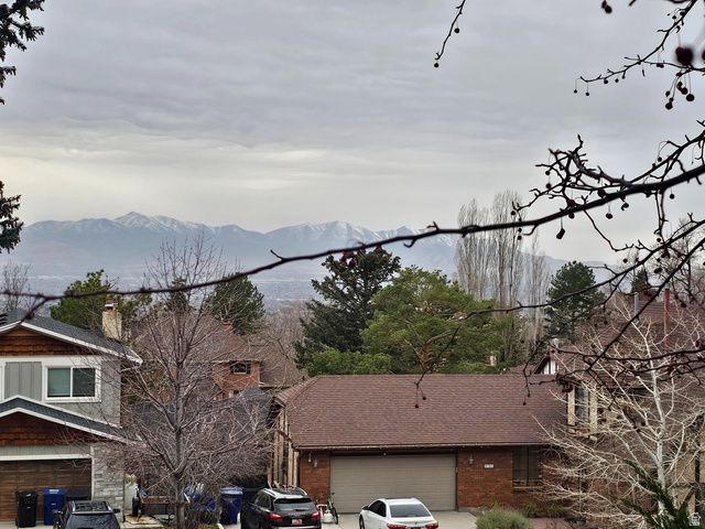 8085 S MOUNTAIN OAKS CIR, Cottonwood Heights, UT 84121
