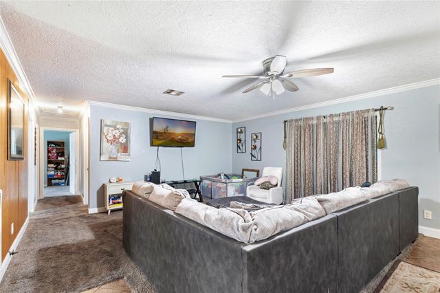 13930 Rawlings Street, Humble, TX 77396