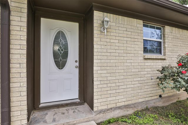 13930 Rawlings Street, Humble, TX 77396
