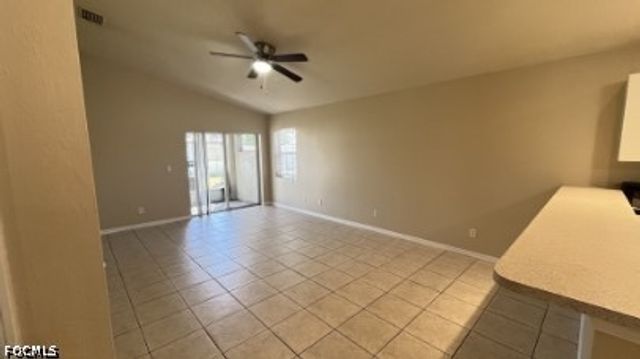 922 SE 13th TER, Cape Coral, FL 33990