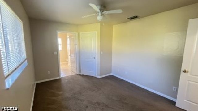 922 SE 13th TER, Cape Coral, FL 33990