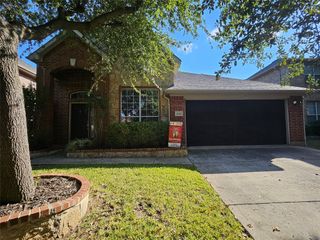 4948 Paddock Drive, Fort Worth, TX 76244