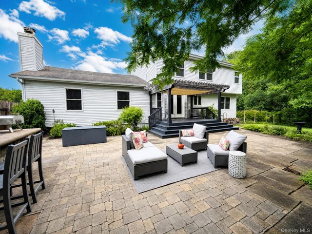11 Old Dominion Road, Blooming Grove, NY 10914