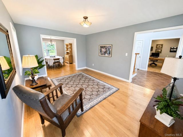 11 Old Dominion Road, Blooming Grove, NY 10914